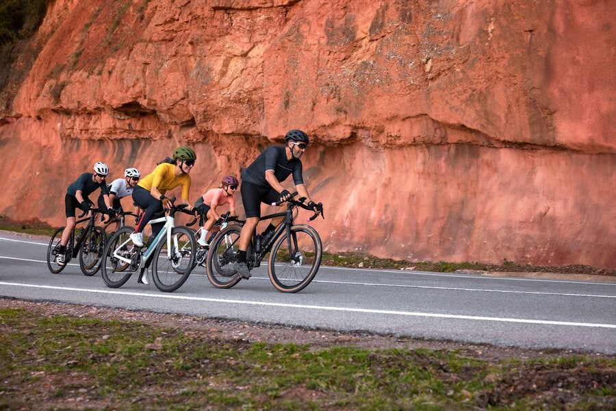cyclistes sur route