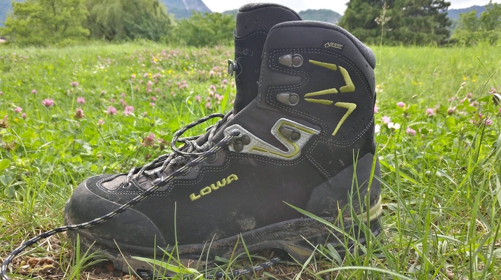 chaussure de randonnée tige haute