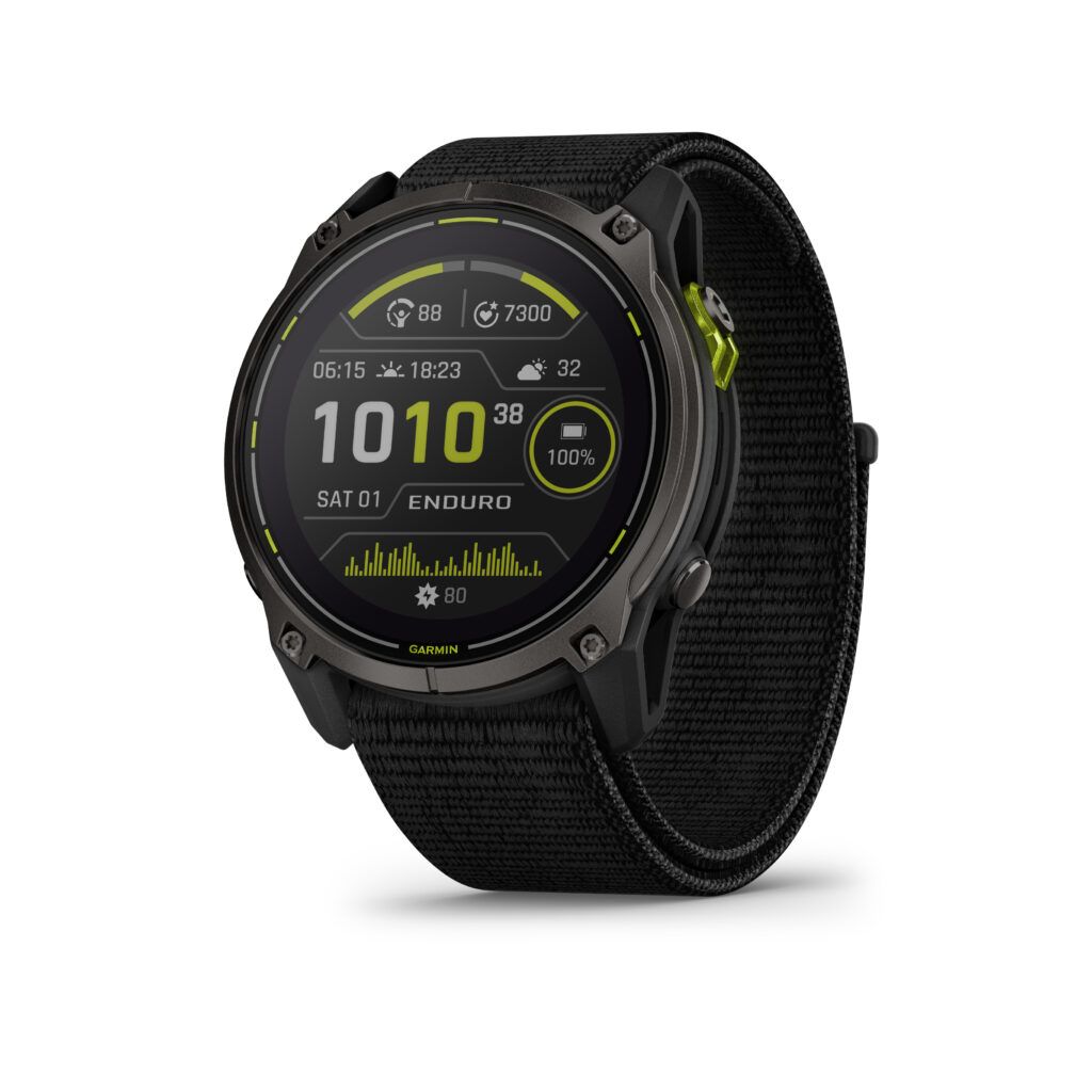 Enduro3_black_HR_front-left_0014_wf