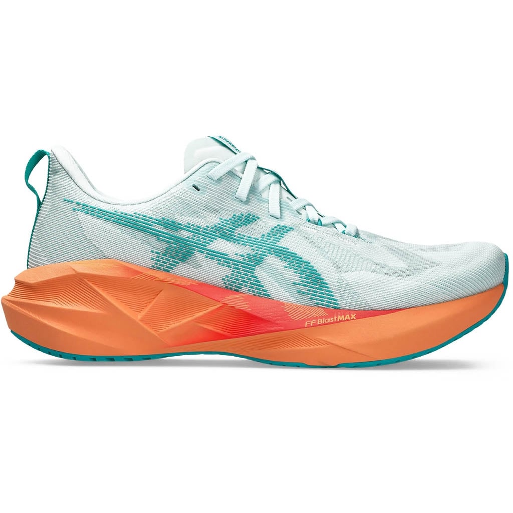 Chaussure de running Asics Novablast pour coureurs à foulée neutre